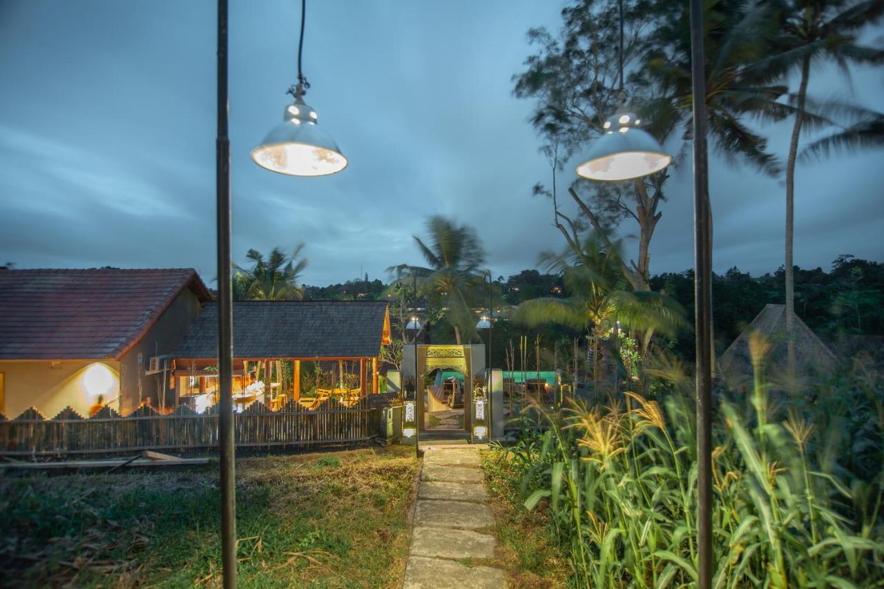 Mahadana Ubud Экстерьер фото